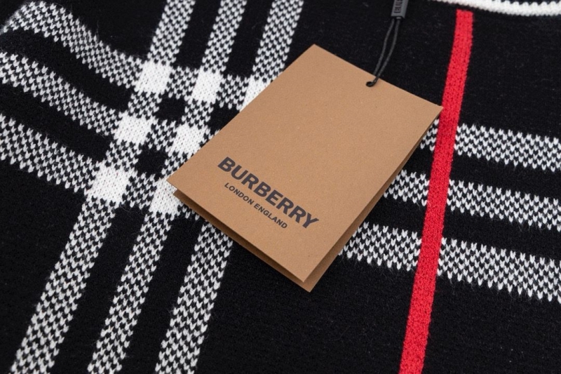 Burberry Sweaters